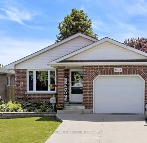 252 Josselyn Dr, House with 3 bedrooms, 2 bathrooms and 2 parking in London ON | Card Image