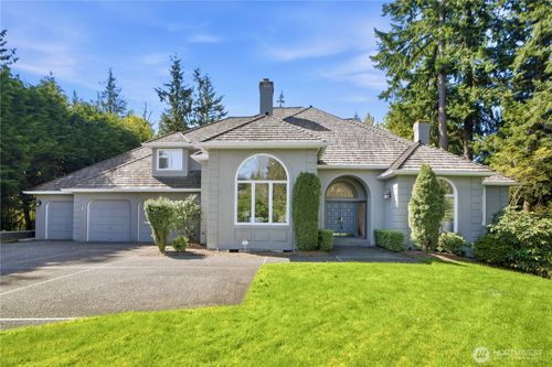 15885 Se 62nd St, Bellevue, WA, 98006 | Card Image