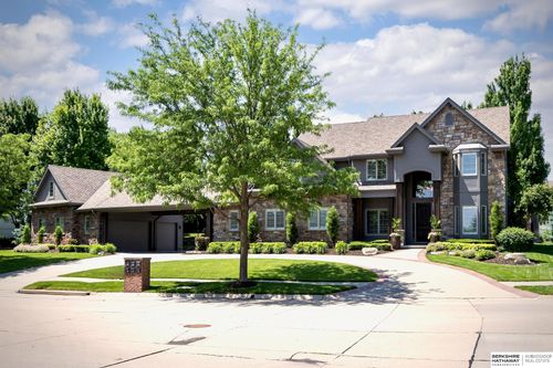 4950 S 176th Ave, Omaha, NE, 68135-3437 | Card Image