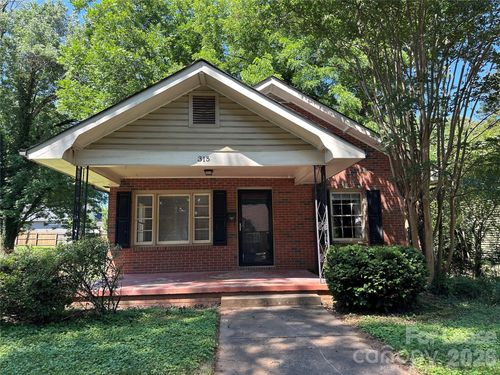 315 N Mulberry St, Statesville, NC, 28677-3949 | Card Image