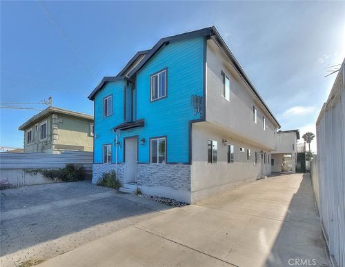11031 Burin Ave, Inglewood, CA, 90304-2327 | Card Image