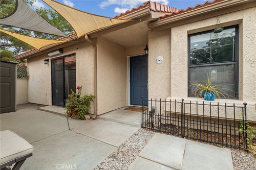 26352 Rainbow Glen Dr, Newhall, CA, 91321-1393 | Card Image