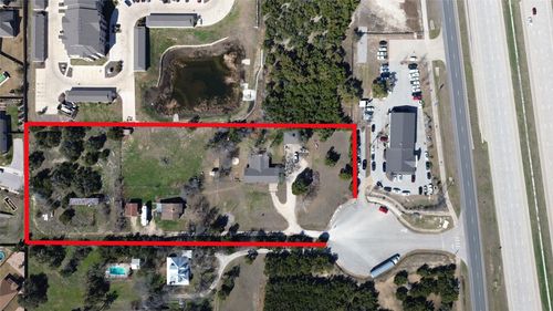 561 Woodview Dr, Leander, TX, 78641-1532 | Card Image