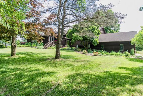 15875 Lepper Rd, Hickory Corners, MI, 49060-9742 | Card Image