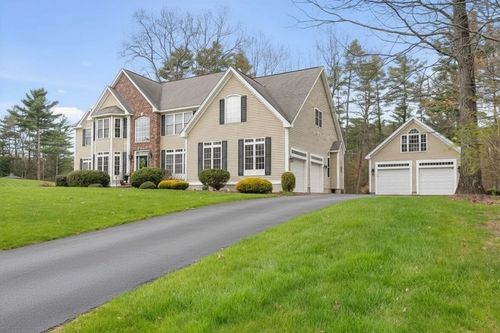 20 Hancock Rd, Windham, NH, 03087-1200 | Card Image