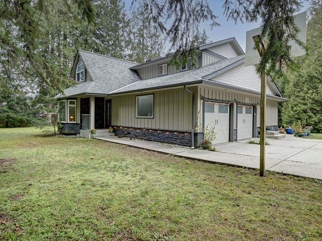 1253 Hawthorn Road, House other with 3 bedrooms, 2 bathrooms and 5 parking in Roberts Creek BC | Image 3