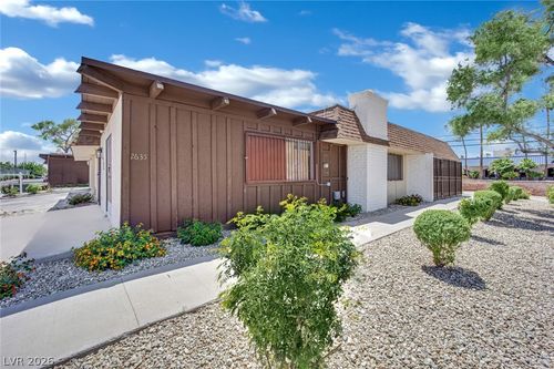 2635 Heritage Ct, Las Vegas, NV, 89121-1204 | Card Image