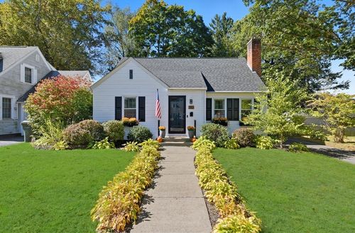 190 Whittum Ave, Springfield, MA, 01118-1554 | Card Image