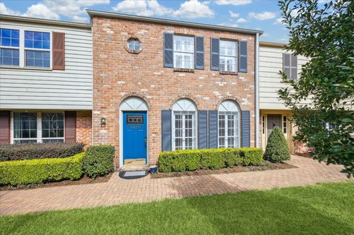 91-5819 Valley Forge Dr, Houston, TX, 77057-2200 | Card Image