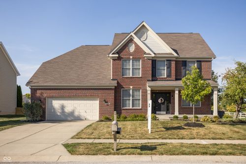 7665 Ockley Ln, Indianapolis, IN, 46259-5825 | Card Image
