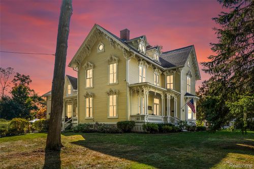 261 Church St, Romeo, MI, 48065-4610 | Card Image