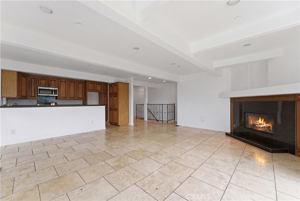 Residential in Woodland Hills 5