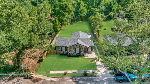 1213 E Laurel St, Tyler, TX, 75702-3528 | Card Image