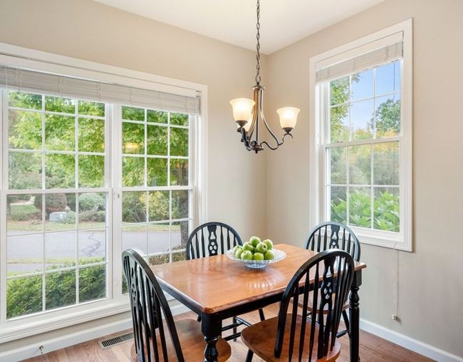 82 - 82 Buttercup Ln, Condo with 2 bedrooms, 3 bathrooms and 2 parking in South Grafton MA | Image 7