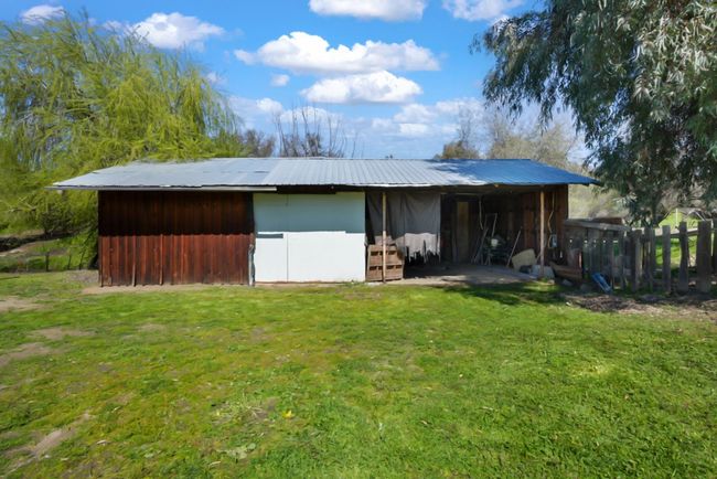 38289 Road 415, House other with 3 bedrooms, 2 bathrooms and null parking in Raymond CA | Image 52