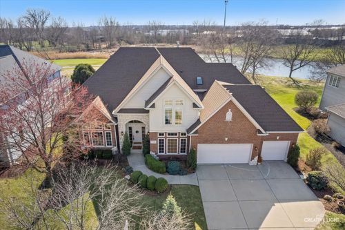 3516 White Eagle Dr, Naperville, IL, 60564-4641 | Card Image