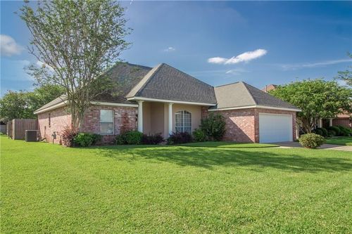 300 Oak Point Dr, La Place, LA, 70068-7124 | Card Image