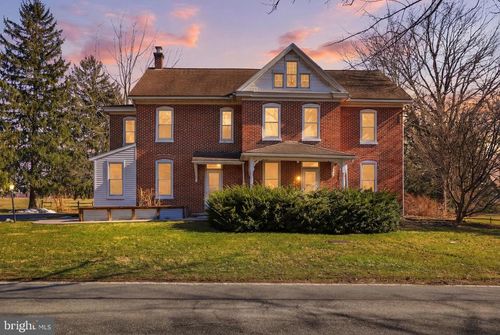 1545 Lititz Rd, MANHEIM, PA, 17545-8838 | Card Image