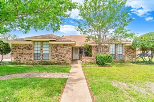 1308 Cindy Ct, Cleburne, TX, 76033-6605 | Card Image