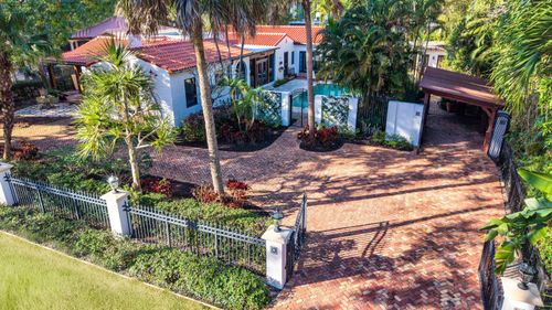 755 Alamanda St, Boca Raton, FL, 33486-3566 | Card Image