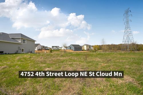 4752 4th Street Loop Ne, Saint Cloud, MN, 56304-4673 | Card Image