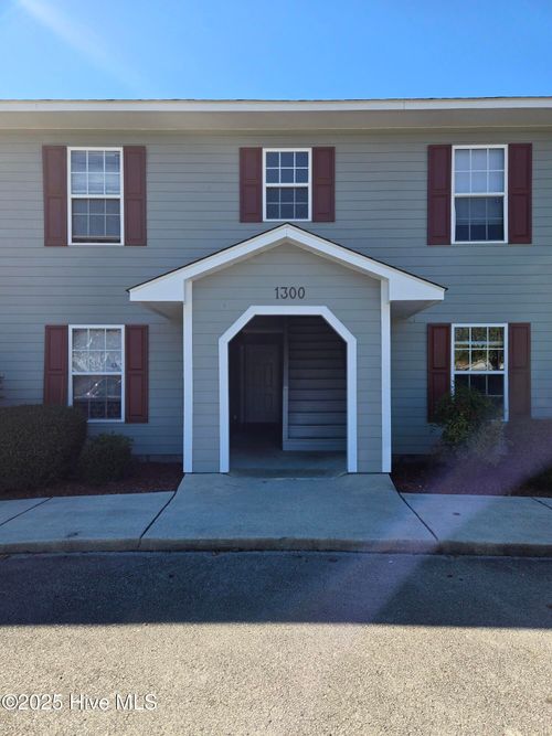 1-1300 Hammock Ln, Jacksonville, NC, 28546-8535 | Card Image