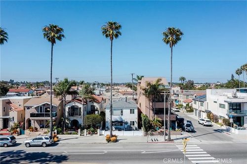 apt-2-5267 E Ocean Blvd, Long Beach, CA, 90803-3386 | Card Image