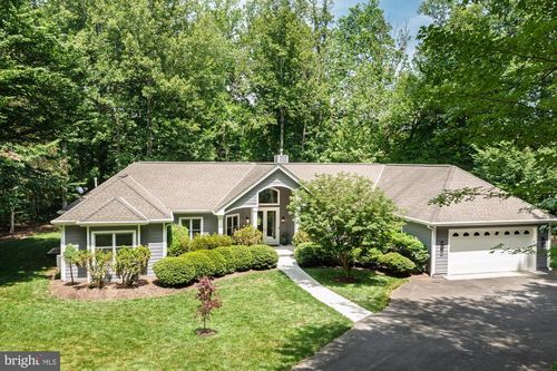 32 Towhee Ct, NELLYSFORD, VA, 22958-9526 | Card Image