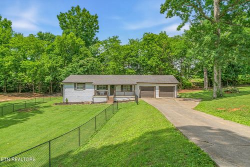 7325 Evanel Way, Powell, TN, 37849-5143 | Card Image