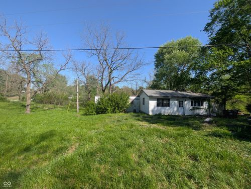 8467 Spearsville Rd, Morgantown, IN, 46160-8518 | Card Image