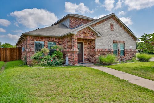1800 Silver Oak Dr, Gainesville, TX, 76240-5951 | Card Image