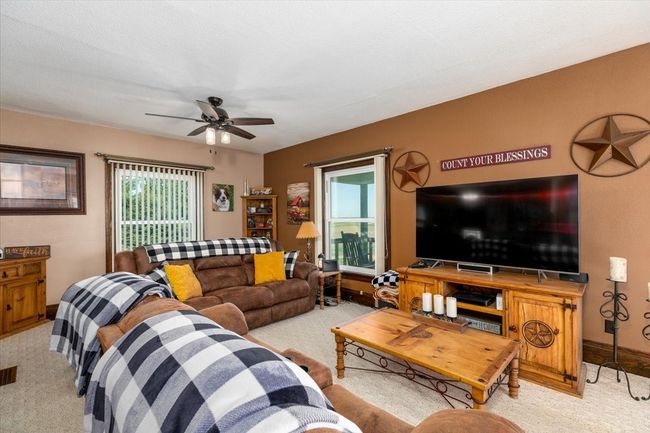 1208 310 Th Ave, Home with 3 bedrooms, 2 bathrooms and null parking in Malcom IA | Image 8