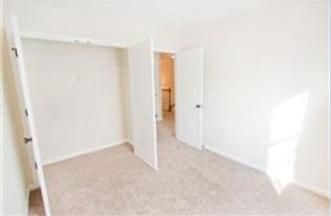 APT-23 - 770 Needmore Rd, Townhouse with 3 bedrooms, 3 bathrooms and 3 parking in Clarksville TN | Image 6