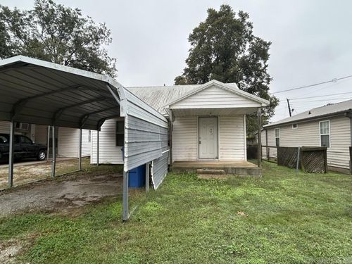 725 Sharon Cir, Corning, AR, 72422-1116 | Card Image