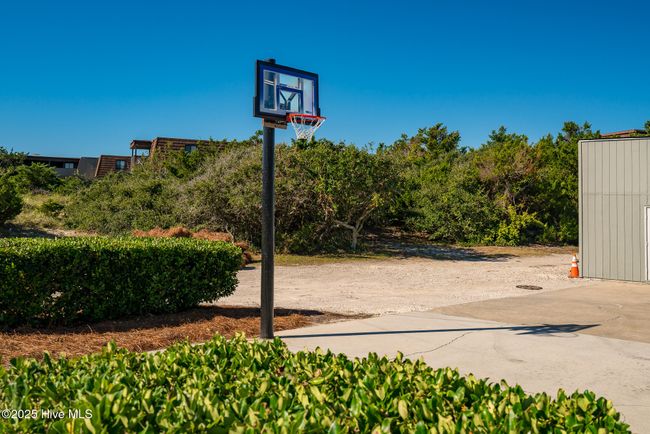 310-TAR-LANDING-VILLAS - 2106 E Fort Macon Rd, Condo with 3 bedrooms, 3 bathrooms and null parking in Atlantic Beach NC | Image 34
