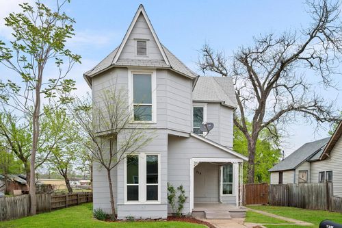 715 W Day St, Denison, TX, 75020-5009 | Card Image