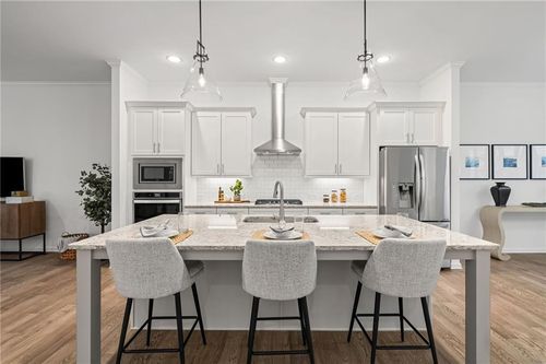 15 Lochurst Ln, Roswell, GA, 30076-2413 | Card Image