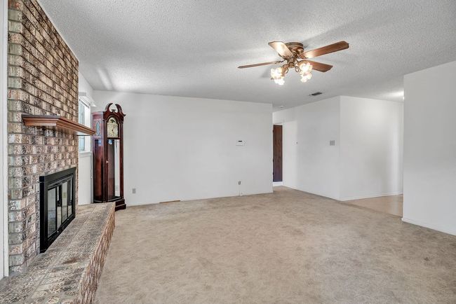 3501 44 Th St, House other with 3 bedrooms, 2 bathrooms and 2 parking in Snyder TX | Image 5