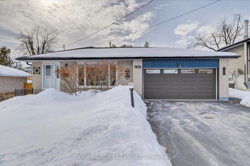 13 Mohawk Dr, Lindsay, ON, K9V0J1 | Card Image