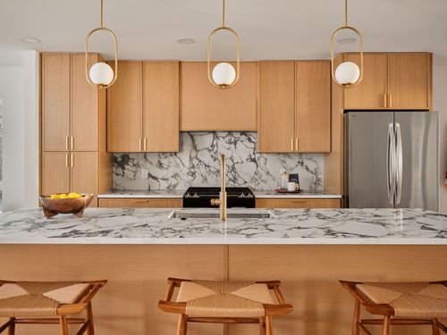 620 Amesbury Ln, Austin, TX, 78752-1323 | Card Image