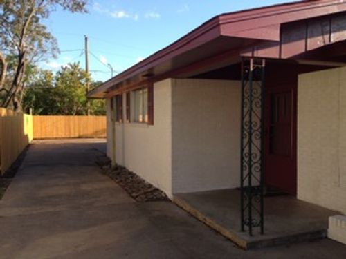 108 Moss St, College Station, TX, 77840-2430 | Card Image