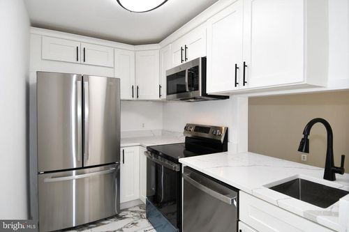 apt-3-113 N Fayette St, ALEXANDRIA, VA, 22314-2968 | Card Image