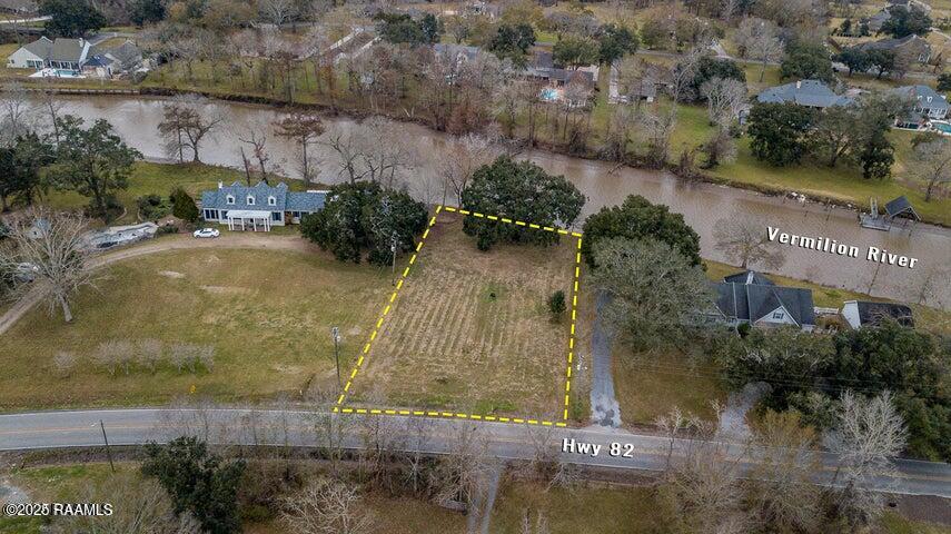Land in Abbeville