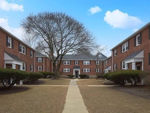 apt-1-932 Massachusetts Ave, Arlington, MA, 02476-4626 | Card Image