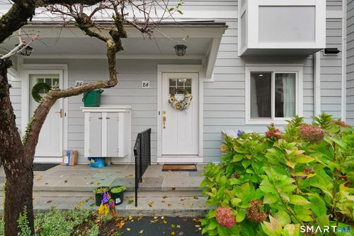84-84 Silo Circle, Greenwich, CT, 06878 | Card Image