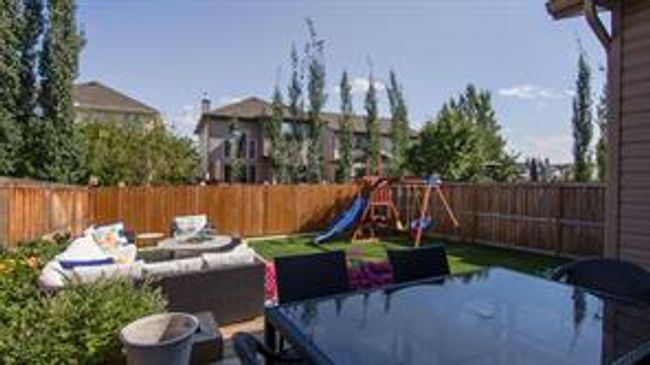 200 New Brighton Dr Se, House detached with 4 bedrooms, 3 bathrooms and 2 parking in Calgary AB | Image 38