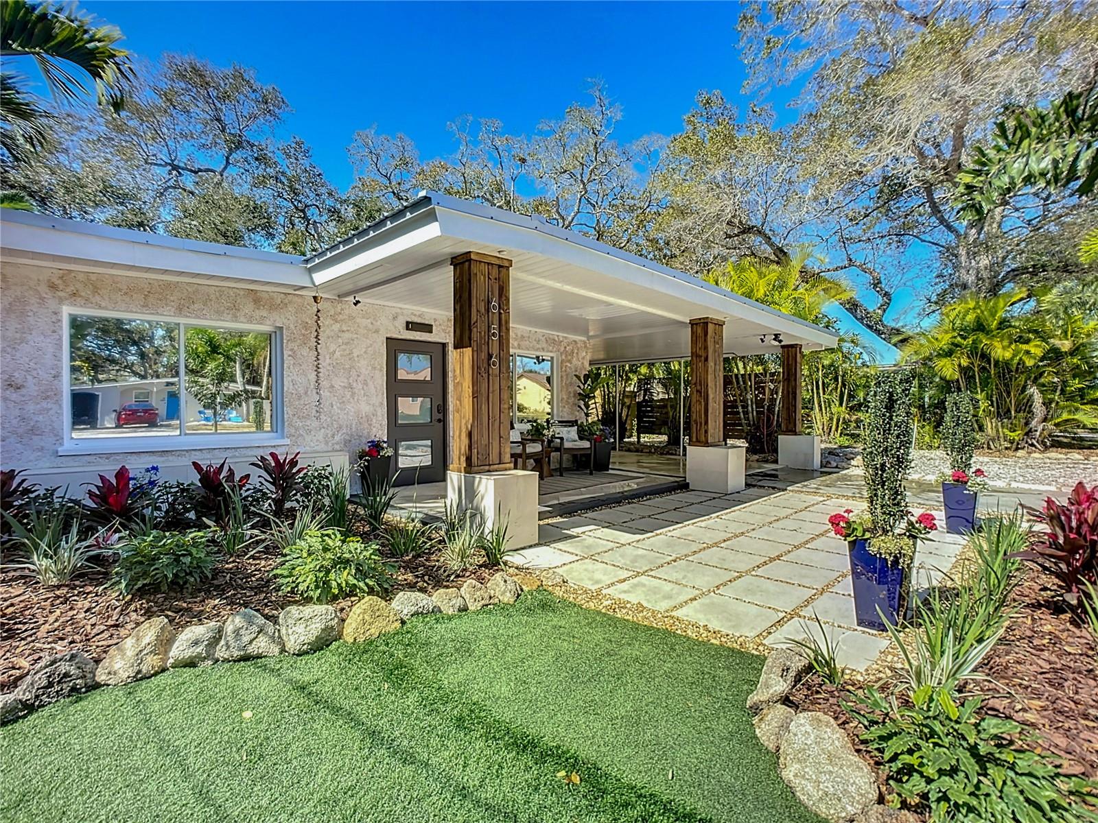Pine St, New Smyrna Beach, FL 32169
