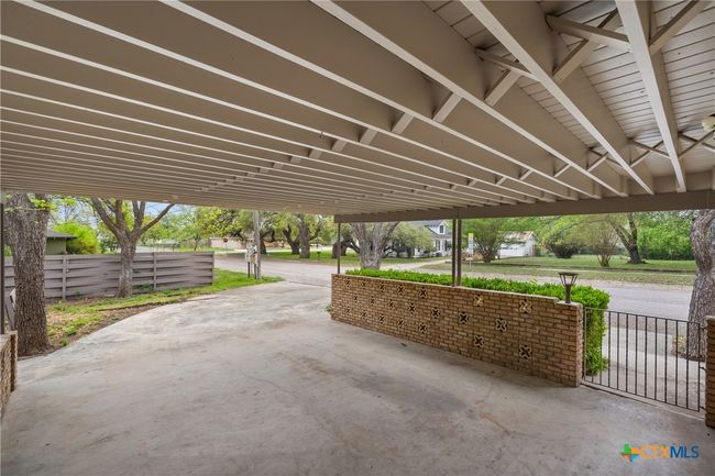 208 5 Th St, House other with 4 bedrooms, 3 bathrooms and null parking in Lampasas TX | Image 20
