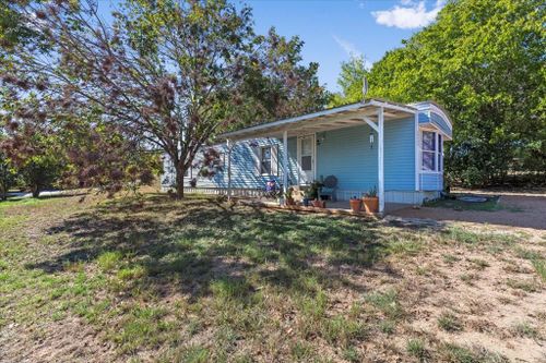 unit-c-1411 C Democrat St, Blanco, TX, 78606-5847 | Card Image