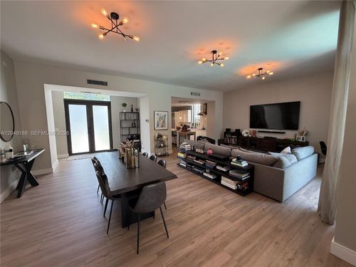 8631 Arboretum Ln, Miami, FL, 33138-3779 | Card Image